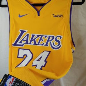 Kobe nike  jersey!